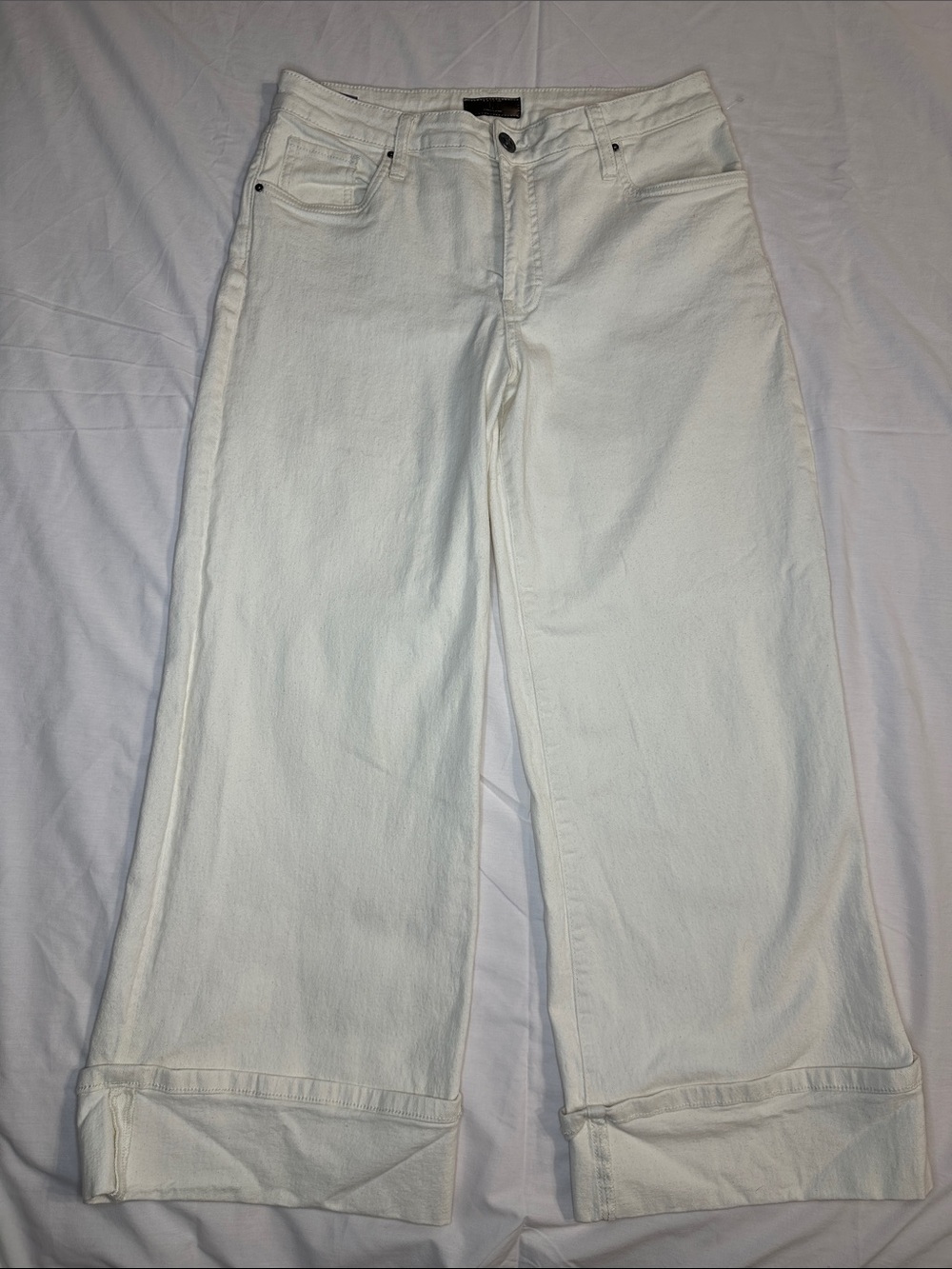 Kut from the Kloth Cream MEG Wide-Leg Jeans - 10